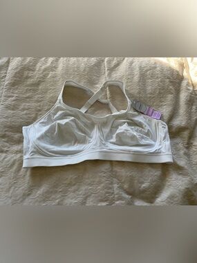 NWT: 3XL Jockey White Wireless Support Bra - Women's Intimates